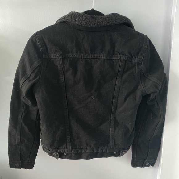 Levi’s XS Ex-Boyfriend Sherpa Trucker Jacket (slightly oversized) - Picture 4 of 5